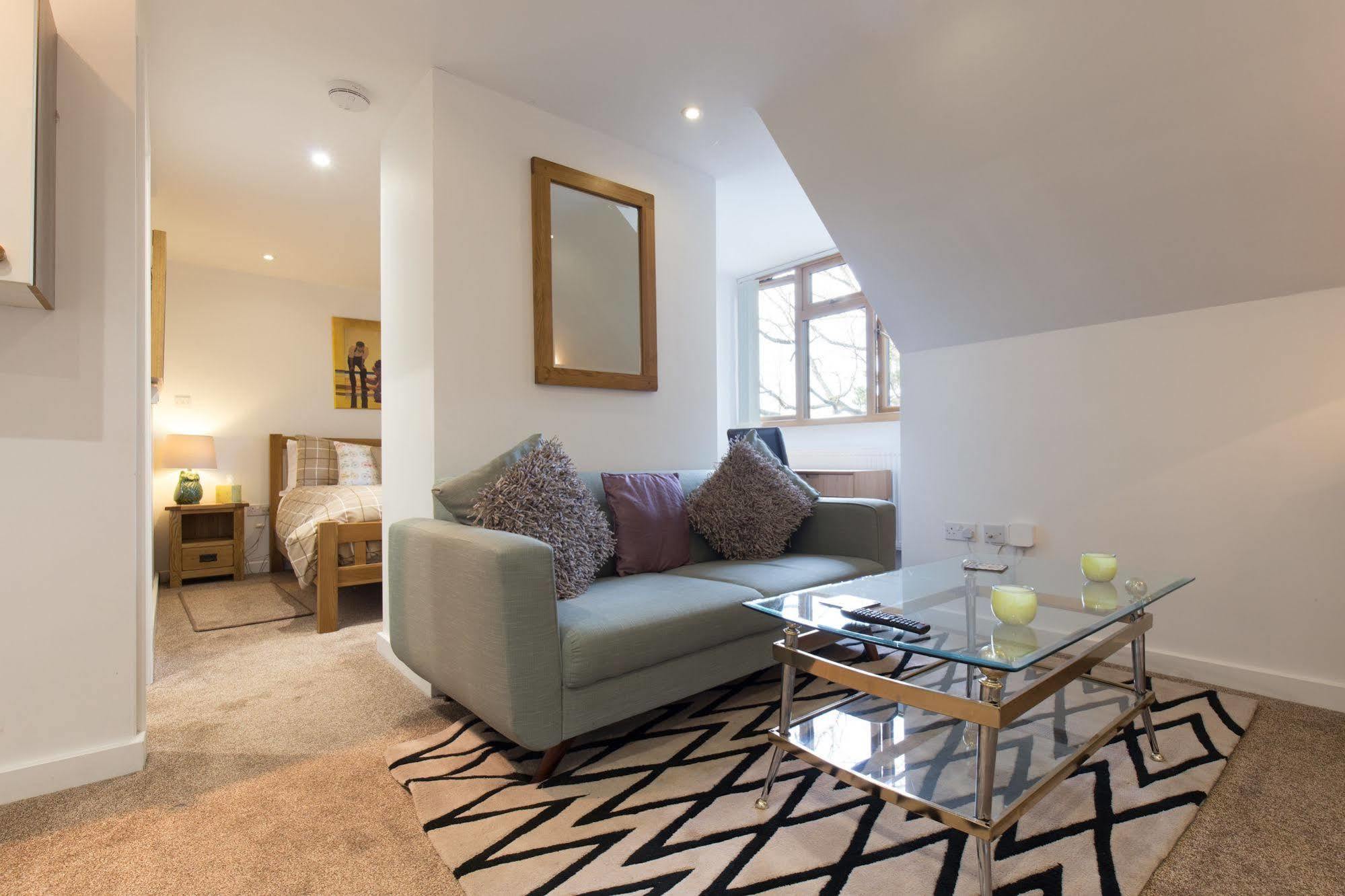 Hamble Retreat Studios And Lodge Warsash エクステリア 写真